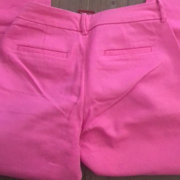 Pink capris - Picture 3 of 4